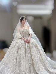 -Renee芮亦婚纱