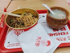 -万方圆拌粉瓦罐汤(恒茂华城店)