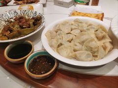 酸菜肉馅水饺-兄弟江湖东北老菜(三井街道店)
