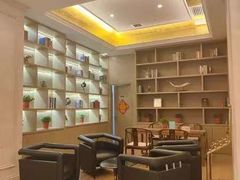 -维也纳国际酒店·西京医院胡家庙地铁站店