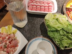 -小天鹅火锅·一线江景洪鼎旗舰店(洪崖洞店)