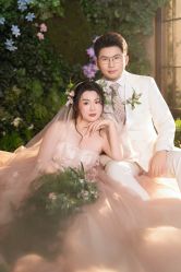 -雪中彩影婚纱摄影·微光艺术中心