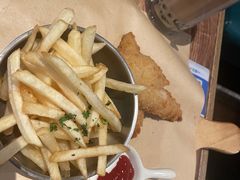-玛格萝妮(汇智国际商业中心店)