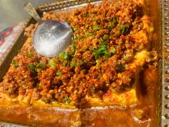 云南铁板包浆香豆腐-火塘云南烧烤大排档