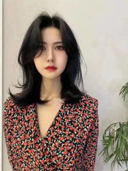 -BULB STUDIO 巴柏明星发型工作室