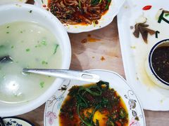 -洪霞餐馆