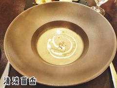 奶油蘑菇汤-北京华彬费尔蒙酒店·刃餐厅
