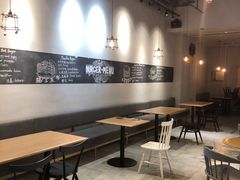 大堂-HELLO 27 意面·沙拉·帕尼尼