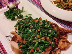 哈尼风味炝香鸡-香巴拉云南餐厅(华莱坞店)