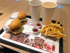-The Habit Burger Grill 哈比特汉堡(复兴soho店)
