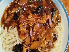 -老天桥酱肉烧饼夹肘子(天桥店)