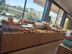 -皇冠幸福里动物奶油生日蛋糕(古田二路店)