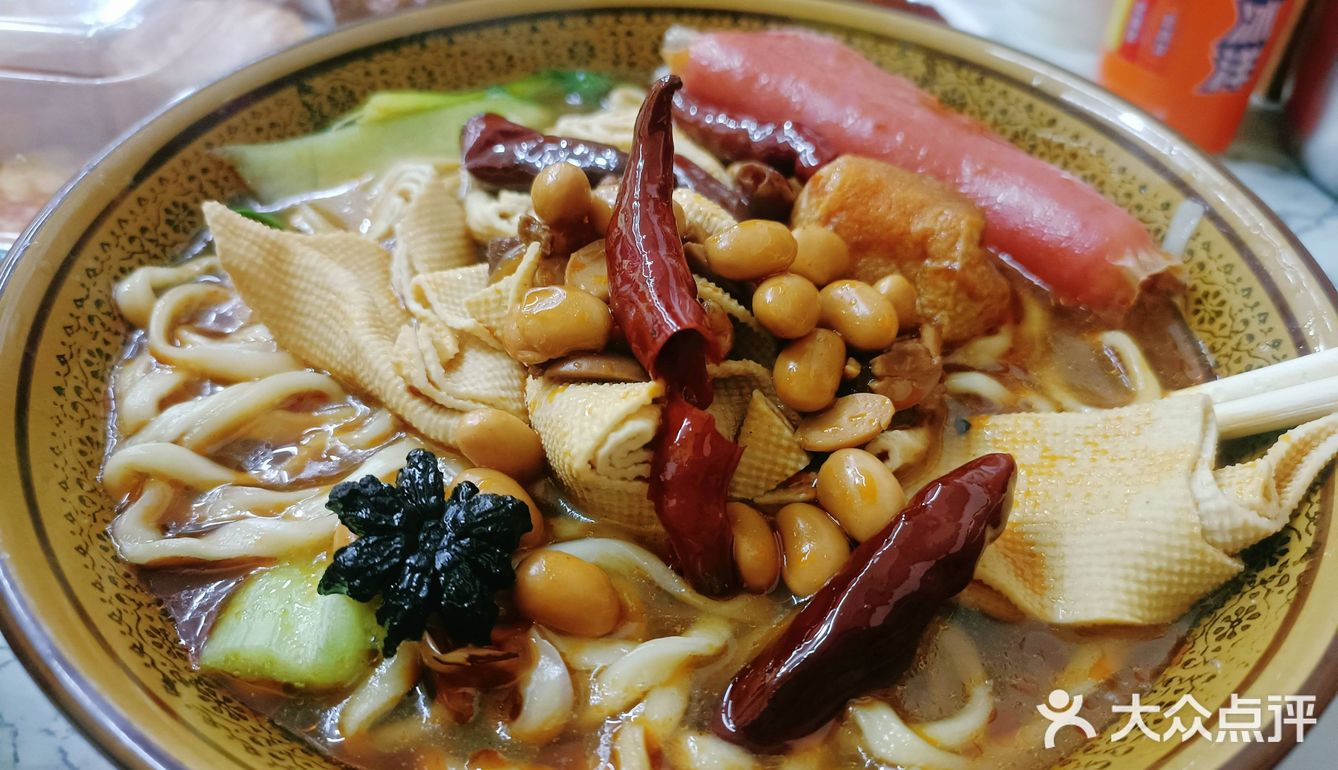 开了十几年的店，老人也爱吃