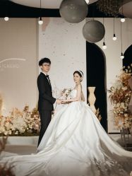 -伯瓷皇后婚纱艺术空间