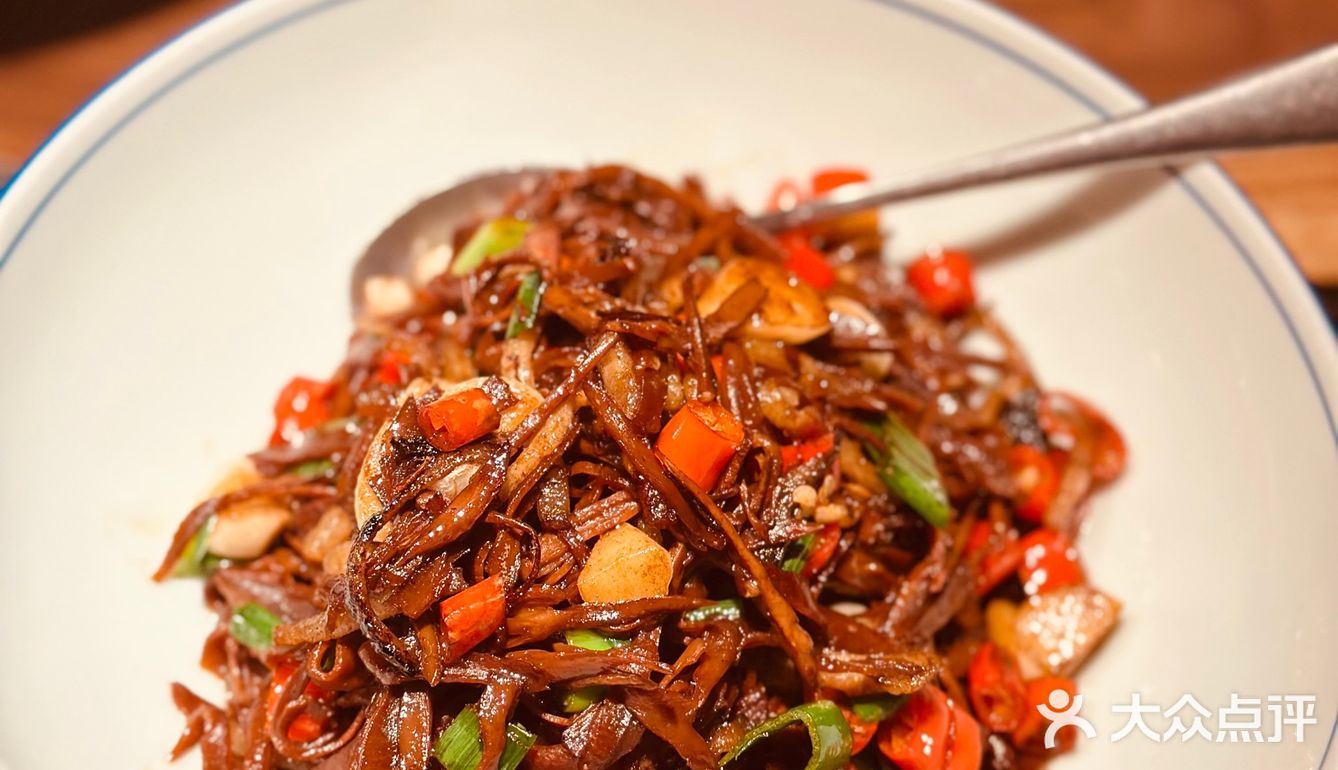 CBD绝佳位置的高端湘菜