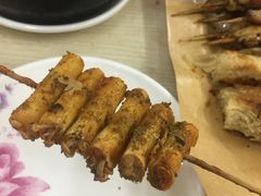 豆皮金针菇卷-兄弟联果木炭烤翅·50年家传鸡翅秘方