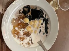 -RUXU入续糖水铺与包(卓悦中心店)