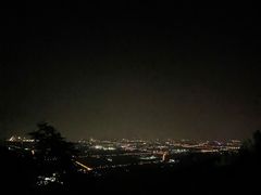-鬼笑石后山停车场