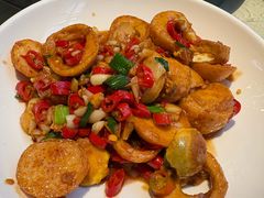 -阿瓦山寨·湘菜现炒·剁椒鱼头王(咸阳总店)