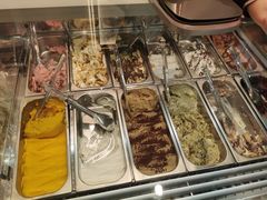 -VENCHI 闻绮(上海佛罗伦萨小镇店)
