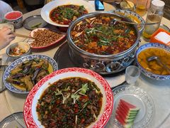 -牟记江湖重庆地标特色菜鱼蛋海鲜羊蝎子(巴南区黑金冠十多年好店)