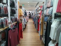 -优衣库(上海虹口龙之梦店)