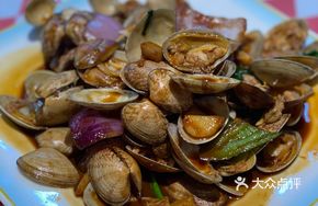 Secret-Recipe Boiled Clams
