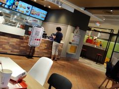 -肯德基(珠峰店)
