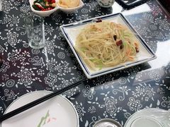 -八两八金·莱芜特色炒鸡(市南漳浦路店)