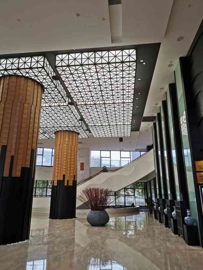 重庆丽森酒店-"酒店90都在光电园 车库挨着商场."-大众点评移动版