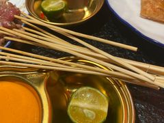 -何妹湿辣牛肉·粤式烧烤砂煲(桂雅路店)
