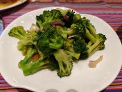 -香巴拉云南餐厅(华莱坞店)