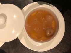 银耳炖秋梨-万丽轩·粤菜(王府井金茂万丽酒店)