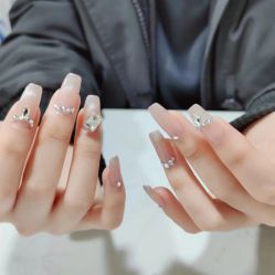 -简艺美甲美睫