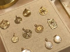 -乐蓬马歇百货公司(Rive Gauche)