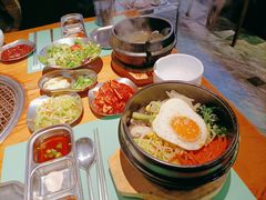 -唯成•韩国炭火烤肉 유성고기