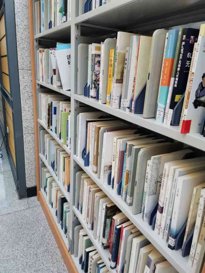 沈阳市图书馆-"市图平时空下来都回来逛一下的,毕竟省图过.