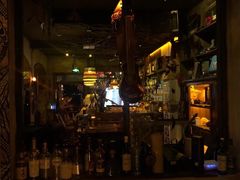 -城墙外BAR