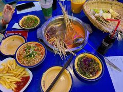 -马路边边火锅串串(观前街店)