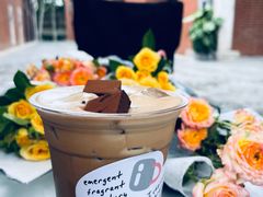 -HUGS coffee(东区店)