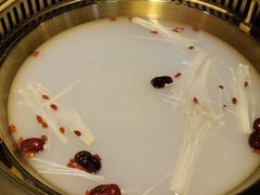 -欠火锅·水牛毛肚·团建聚餐·生日宴(何山路店)