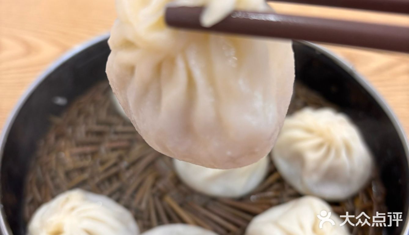 绝赞推荐！上海20年本地小笼包店