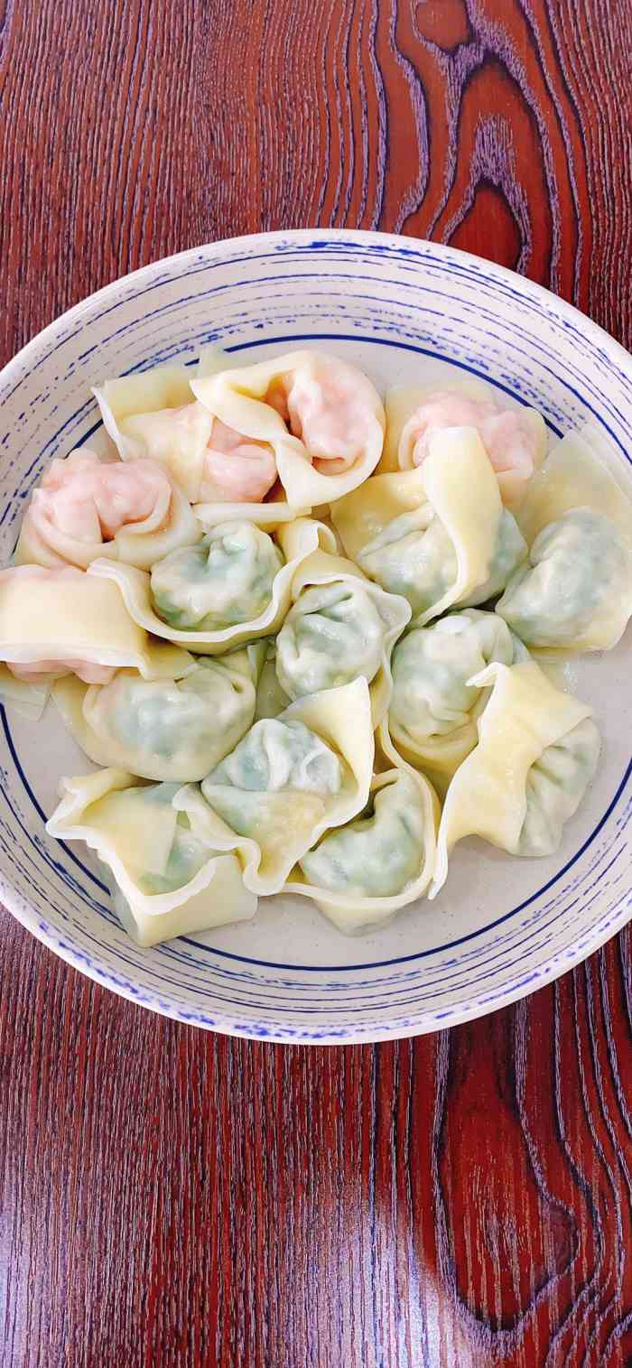 三宝私房馄饨-"三宝馄饨店,在新吴区叙康路上,旁边是洗车.