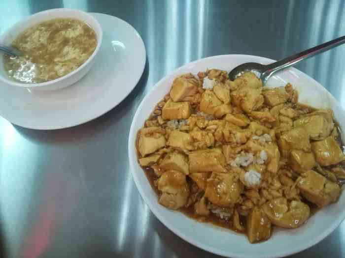 天津外国语大学-清真餐厅-"外国语大学食堂二楼 小小的角落却有自己的