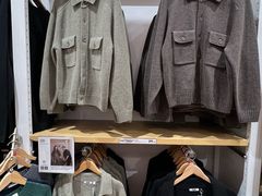 -优衣库(银川新华百货CCMall店)