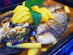 菠萝烤鱼-鱼库·不仅是一家烤鱼店(车公庙店)