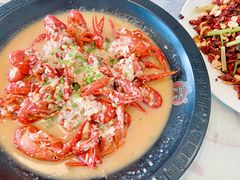 蒜香味小龙虾-金陵暴走小龙虾·迷踪蟹(凯德MALL店)