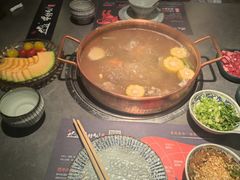 -牛村来人潮汕牛肉火锅(西单店)