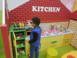 -莫莉幻想儿童乐园(郑州丹尼斯三天地店)