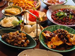 -包整·丝娃娃(一览甲秀楼风景店)